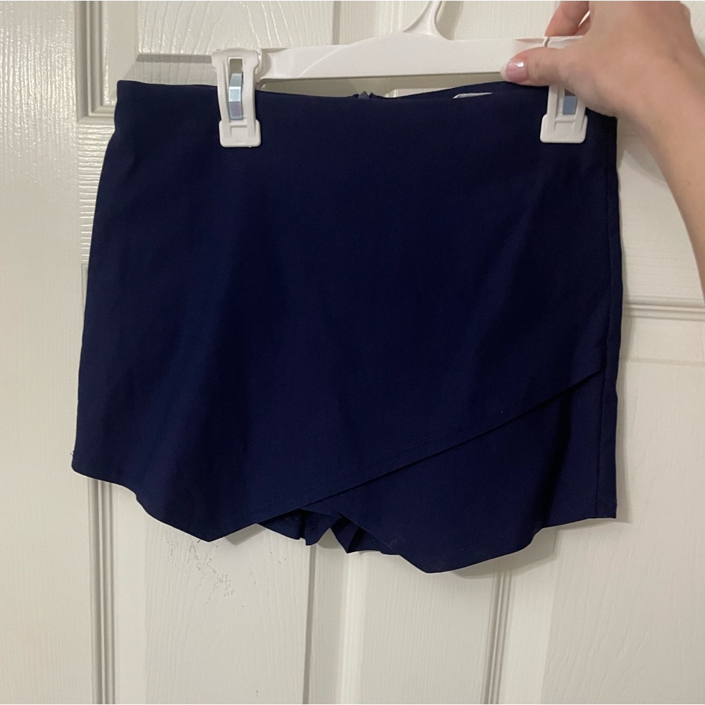 Navy envelope shorts
